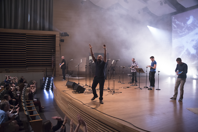 In a sign of the trends sweeping K-12 music instruction, a band comprising University of South Florida student teachers and their professor have been performing concerts with only the software on their iPads.