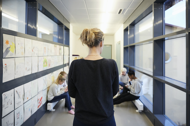 Just over a third of principals reported feeling confident about preserving the health of staff and students as schools physically reopen, a survey has found. (GettyImages/Maskot)